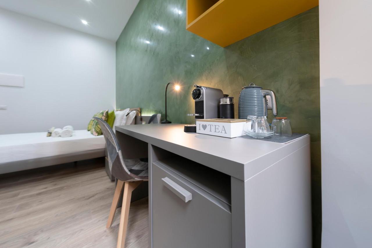 Catone Luxury Rooms Рим Экстерьер фото